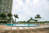 Stunning Beachfront Penthouse on 19th Floor I Desirable Front Unit - Ferienwohnung Marco Island