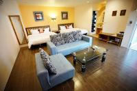 Quadruple Room with Mountain View