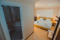 Camera Matrimoniale con Bagno Privato