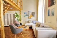 Hip Apartment at the Museum - B&B Budapest