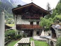 B&B La Masure - Chalet d'en Haut Luxury and Charm in a Savoyard chalet - Bed and Breakfast La Masure