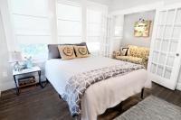 B&B Dallas - Urban Convenience Studio Flat - Bed and Breakfast Dallas