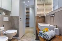 FLEURS 22 - City Center - Modern w Terrace - B&B