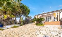 Villa Christelle Luxury Pescoluse by HDSalento - B&B