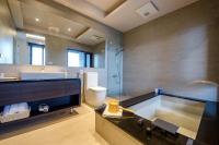 King Room with Garden View