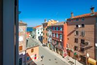 Special Offer -Two Bedroom Apartment with Free Parking