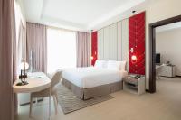 Suite , 20% F&B ,Salon, Spa Discount, with Complimentary Shuttle to Dubai Mall & La Mer Beach