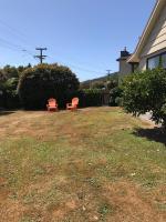 Bay Vista Waterfront Motel - B&B