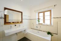 Three-Bedroom Apartment - Chiemsee