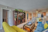 B&B Marco Island - Beachy Marco Island Condo with Resort Amenities! - Bed and Breakfast Marco Island