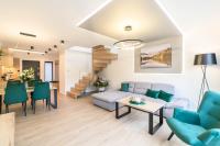 Apartament Marron 11 z sauną, bawialnią i widokiem na Skrzyczne - Dream Apart - Chambres d'hôtes Szczyrk