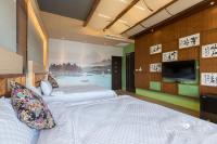 Deluxe Queen Room with Two Queen Beds
