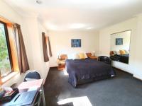 Studio mit Queensize-Bett