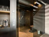 Studio - Split Level