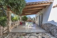 Villetta Jasmine con giardino Torre Pali - Chambres d’hôtes Torre Pali