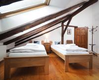 Zweibettzimmer mit Bad