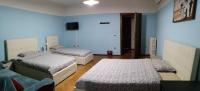 Zimmer mit 2 Kingsize-Betten