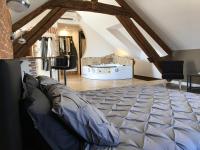 Suite met Queensize Bed en Bubbelbad
