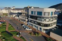 Walker Bay Luxury Seafront Apartment - Ferienwohnung Hermanus