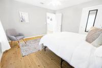 The Cozy Hearth Escape Here - B&B Martinez