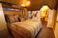 B&B Pocatello - Black Swan Inn Luxurious Theme Rooms - Bed and Breakfast Pocatello