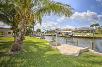 Bright Home with Dock and Canal View in Cape Coral! - Ferienwohnung Cape Coral