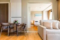 Deluxe One-Bedroom Apartment with City View
