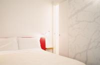 Zimmer mit Queensize-Bett und Gartenblick
