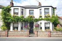 B&B Winterton-on-Sea - Moonfleet House - Bed and Breakfast Winterton-on-Sea