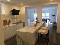 Luksusowy Apartament pod Lasem, Otwock -Shared garden, sauna, wood hot tub! Hot tub seasonal! - B&B Otwock