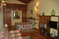 Habitación con 2 camas grandes