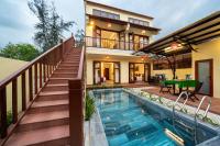 Family Room with Private Bathroom