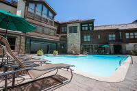 Northwood's Ski-In Ski-Out by Vail Realty - B&B