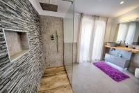 White House - Clasto - B&B