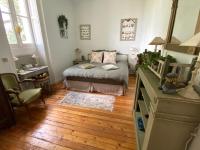Doppel-/Zweibettzimmer mit Gartenblick