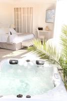 Junior Suite avec Terrasse et Jacuzzi