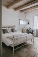 Kamer met Queensize Bed en Uitzicht op de Tuin