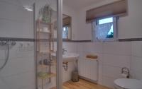 Basic Dreibettzimmer mit Gemeinschaftsbad