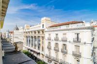 Unbeatable views of Puerta del Sol by Batuecas - B&B Madrid
