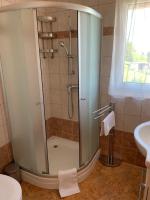 Studio with Balcony and Lake View (4 Adults)