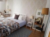 B&B Odivelas - Quinta Nova Guest Room - Bed and Breakfast Odivelas