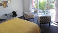 King Suite with Mountain View