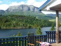 B&B Bygstad - Four-Bedroom Holiday home in Bygstad 1 - Bed and Breakfast Bygstad