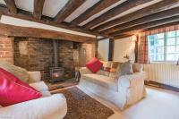 Walnut Tree Cottage by Bloom Stays - B&B Faversham