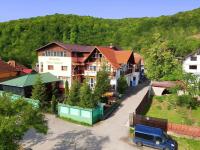 B&B Câmpulung - Pensiunea Agroturistică Piscul Soarelui - Bed and Breakfast Câmpulung