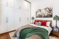 The Hyde Park Terrace Apartment