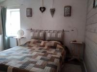 Côté Chapelle - B&B Coursegoules