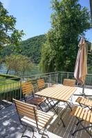 Rheinterrasse Wohnung 1 - B&B