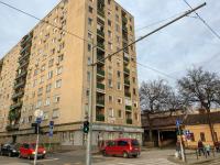 AwesHome City Apartment - 3 Bedrooms and Free parking - B&B