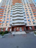ЗАВЖДИ є єлектрика Затишна квартира поряд метро Чернігівська ТЦ Проспект Даринок Серце - Chambres d'hôtes Kiev